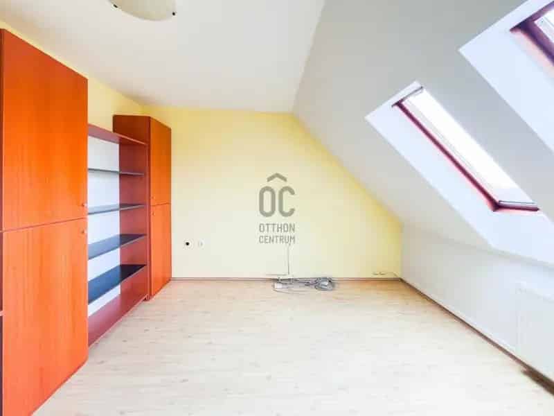 Ház Kiadó , Budapest, Közép-Magyarország