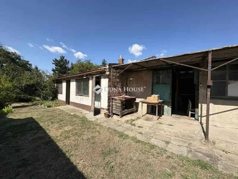 Telek Kiadó , Szigetszentmiklósi járás, Közép-Magyarország