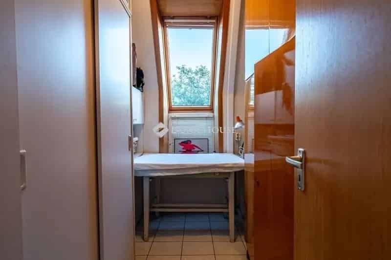 Ház Kiadó , Budapest, Közép-Magyarország