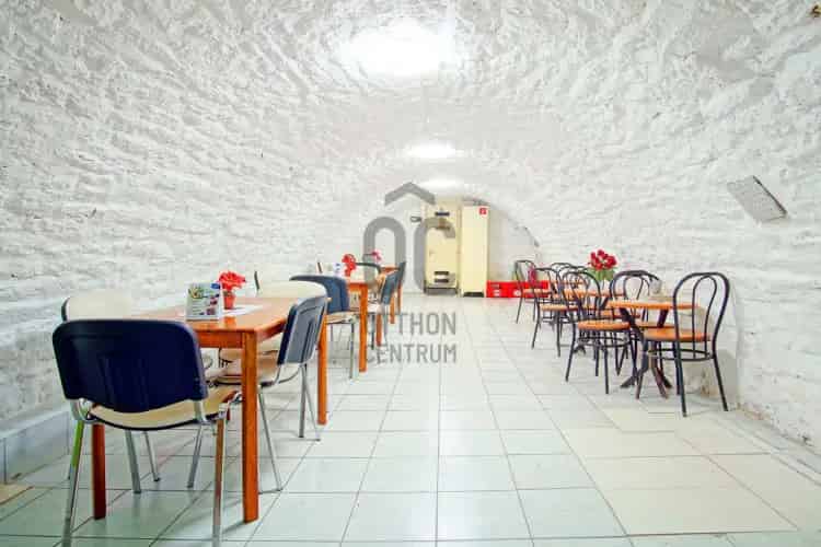 Ürömi eladó kereskedelmi ingatlan, UZ017157