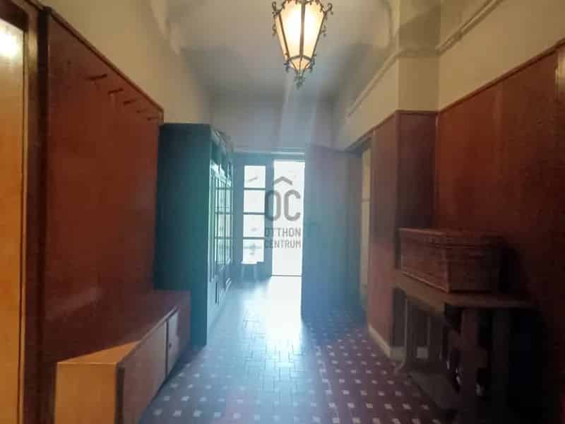 Ház Kiadó , Budapest, Közép-Magyarország