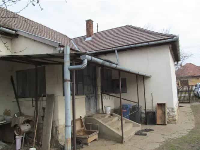 Kadarkúti eladó családi ház, OHH173574