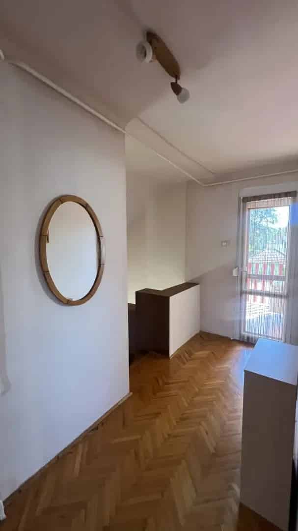 Ház Kiadó , Bajai járás, Alföld és Észak