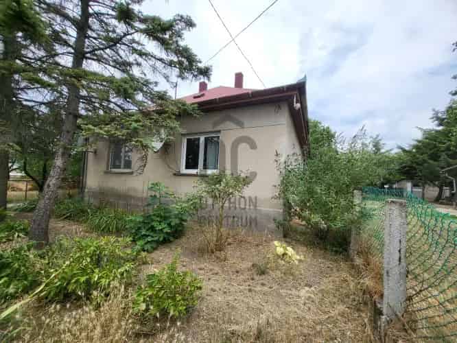 Csákberényi eladó családi ház, DHZ080004
