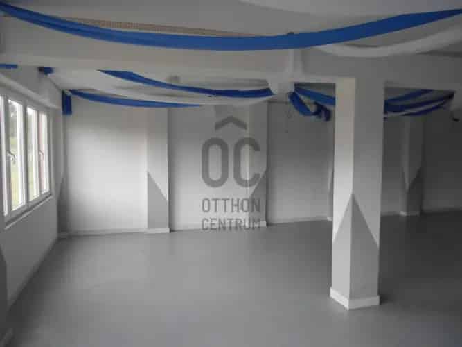 Tuzséri eladó kereskedelmi ingatlan, UZ018552