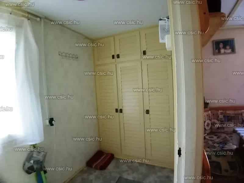 Verőce Aranyoskúti Nyaraló 800 nm-es Telken