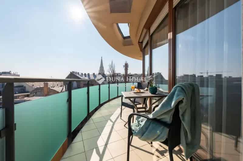 Ház Eladó , Budapest, Közép-Magyarország