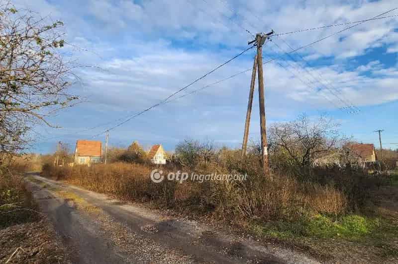 Telek Kiadó , Szegedi járás, Alföld és Észak
