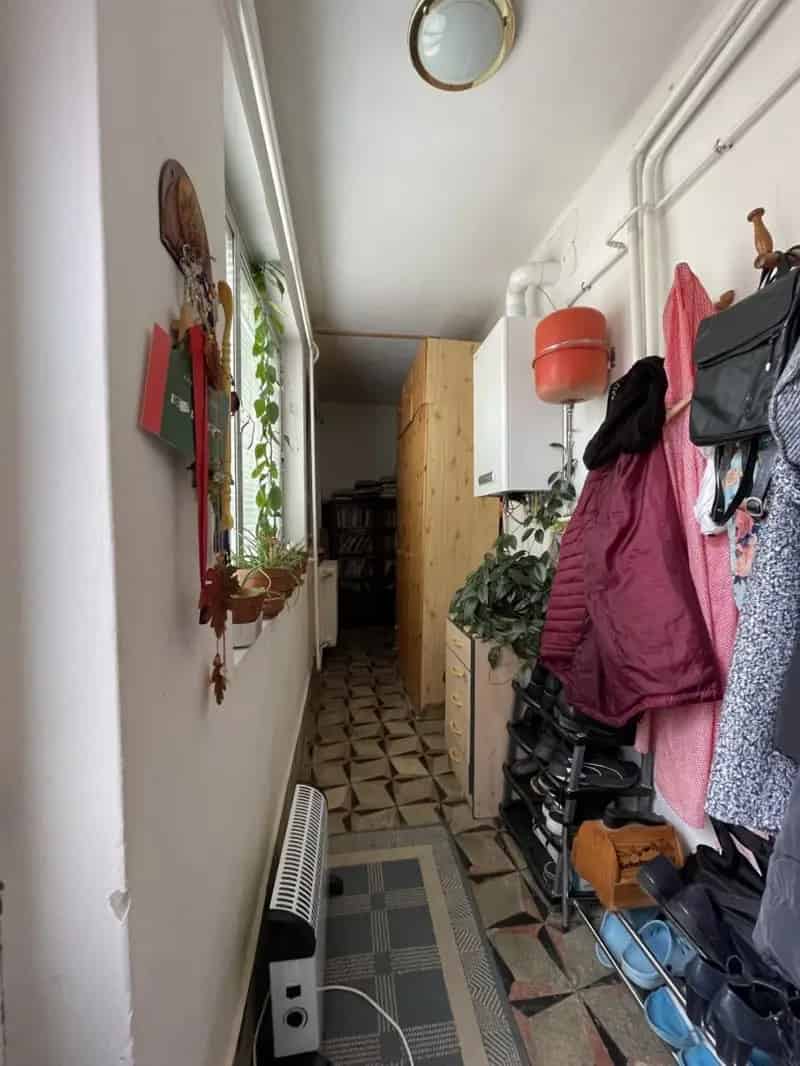 Ház Kiadó , Zirci járás, Dunántúl
