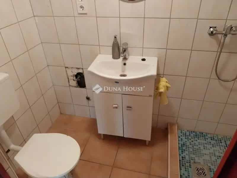 Ház Kiadó , Monori járás, Közép-Magyarország
