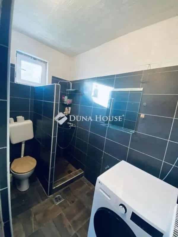 Ház Kiadó , Dabasi járás, Közép-Magyarország