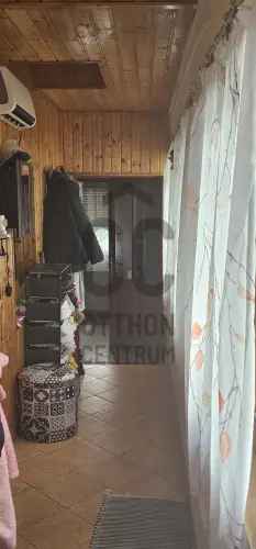 Palótai családi ház eladó - 75 nm, 3 szoba, garázs