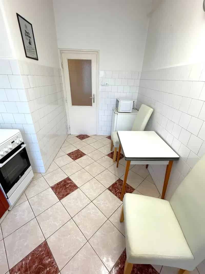 Lakás Kiadó , 9, Bajcsy-Zsilinszky utca, Pécs, Dunántúl