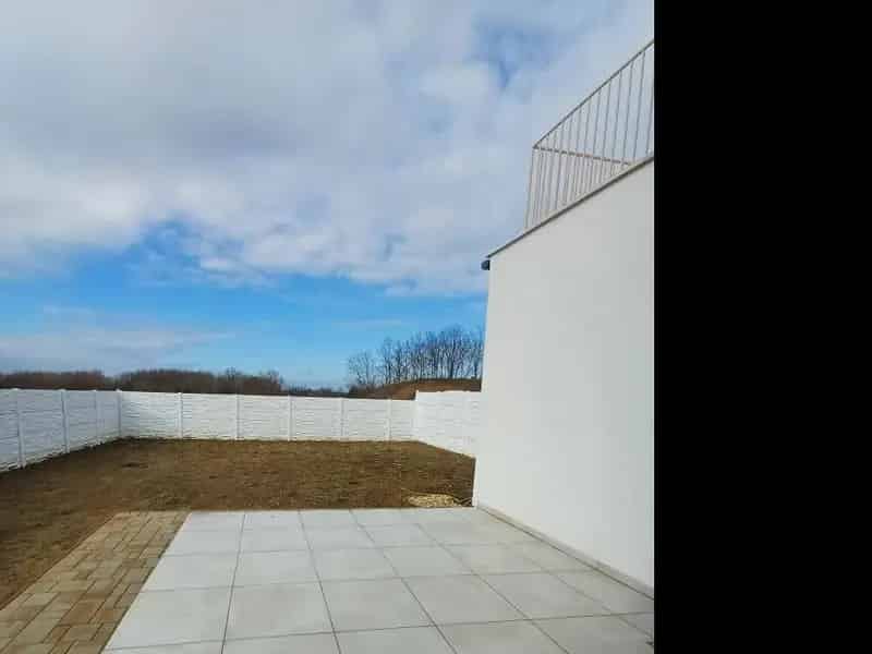 Ház Kiadó , Nyíregyházi járás, Alföld és Észak