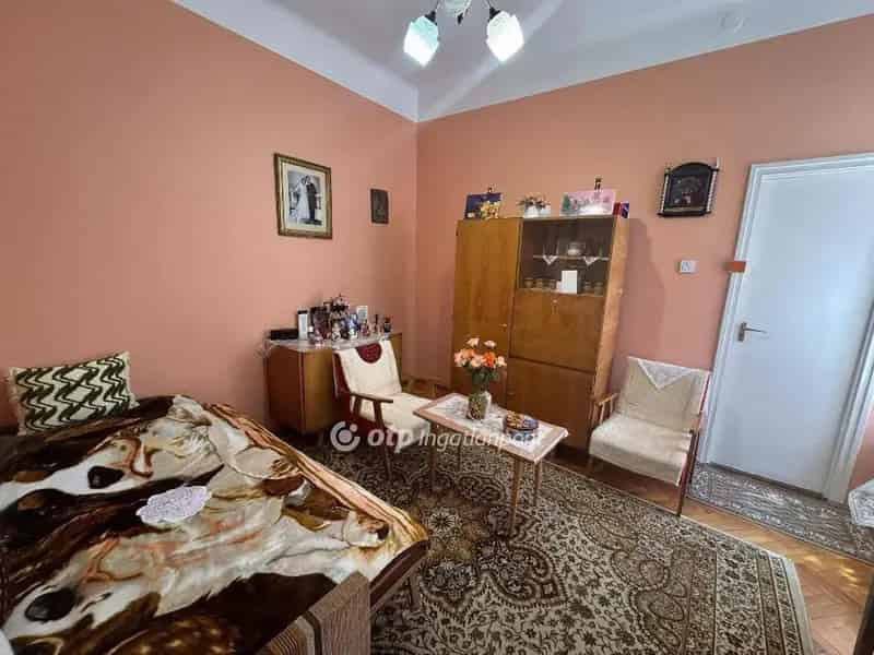 Ház Kiadó , Debreceni járás, Alföld és Észak