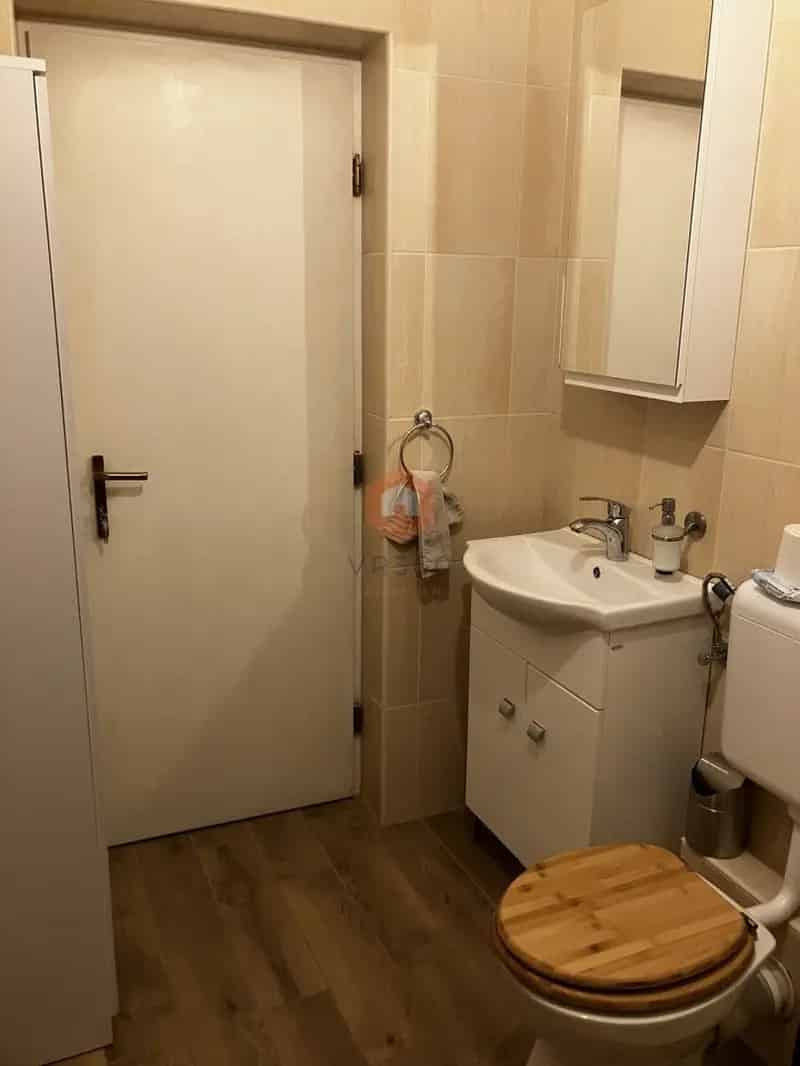 Lakás Kiadó , 9, Bajcsy-Zsilinszky utca, Pécs, Dunántúl
