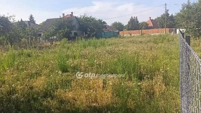 Telek Kiadó , Nagykátai járás, Közép-Magyarország