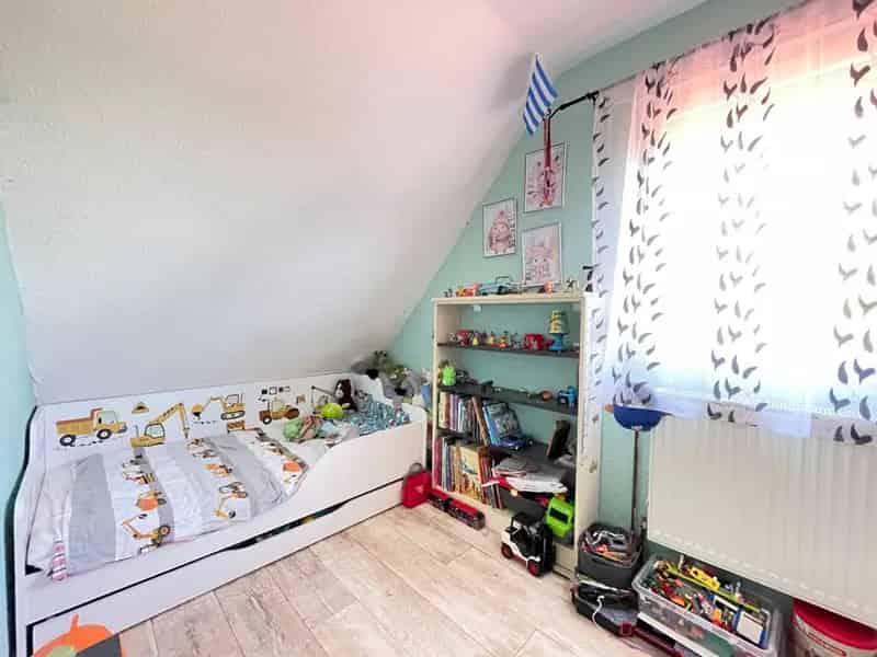 Ház Kiadó , Szigetszentmiklósi járás, Közép-Magyarország