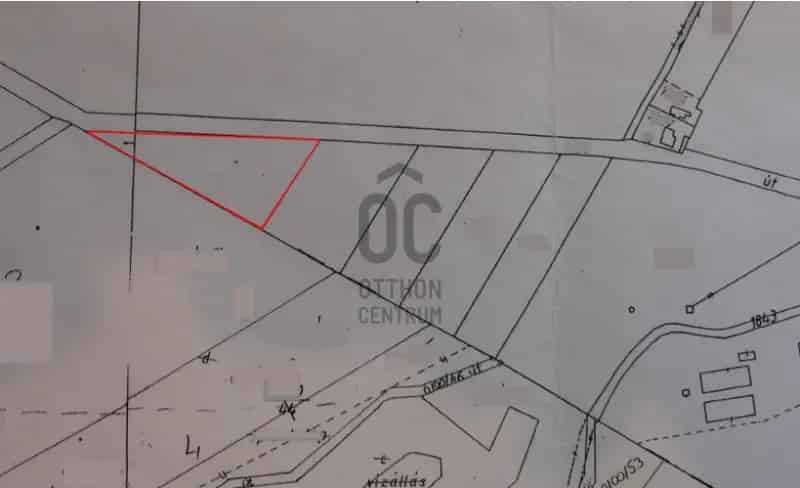 Komáromi eladó telek, T012601