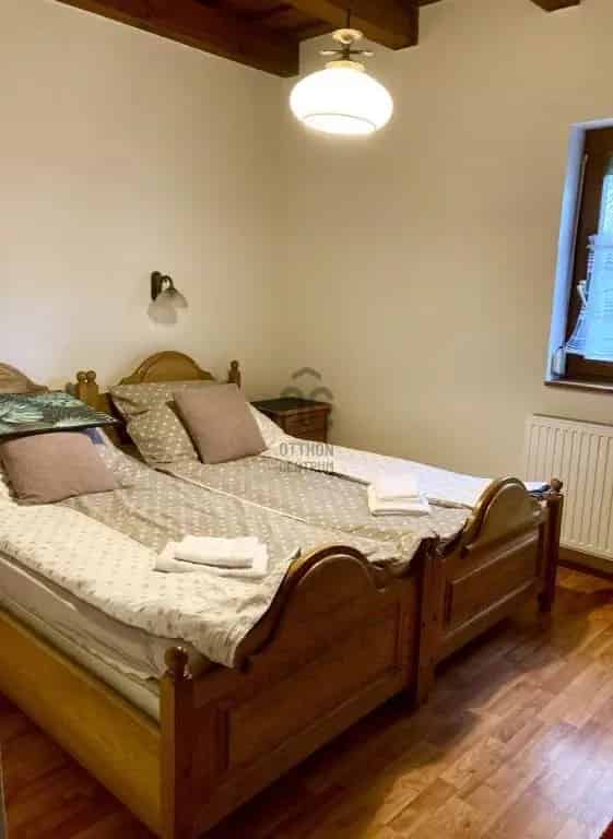 Ház Kiadó , Zalaszentgróti járás, Dunántúl
