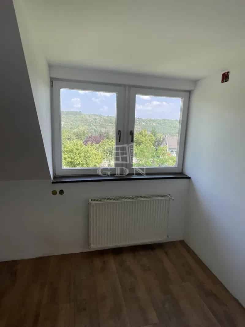 Ház Kiadó , Aszódi járás, Közép-Magyarország