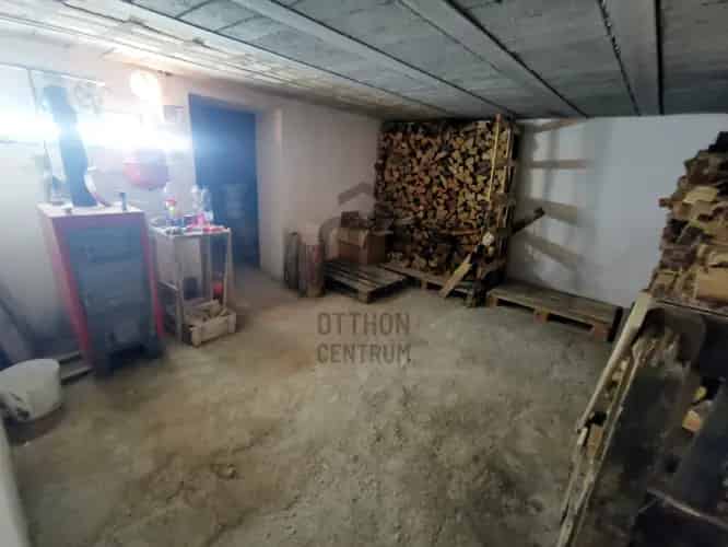 Devecseri eladó családi ház, H500432