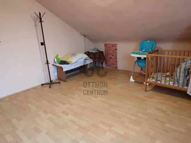 Kemecsei eladó családi ház, H484909