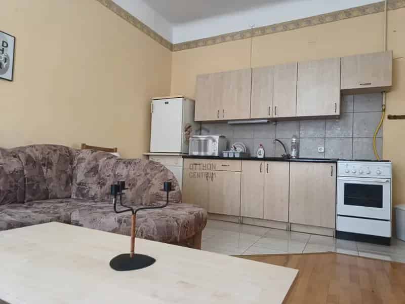 Lakás Kiadó , Budapest, Közép-Magyarország