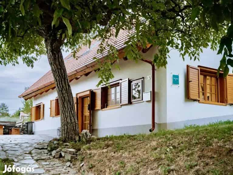 Eladó ház a Badacsony hegyen - Badacsonytördemic, Nyaralók, üdülők - Jófogás Ingatlan