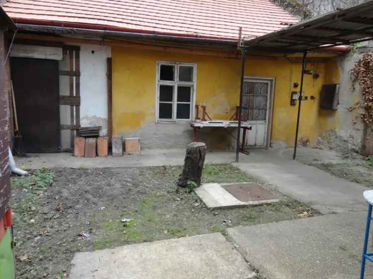 Telek Kiadó , Budapest, Közép-Magyarország