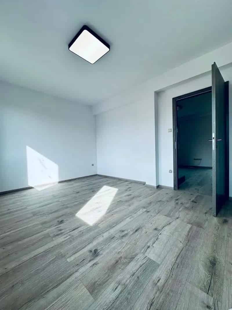 Ház Kiadó , Budapest, Közép-Magyarország