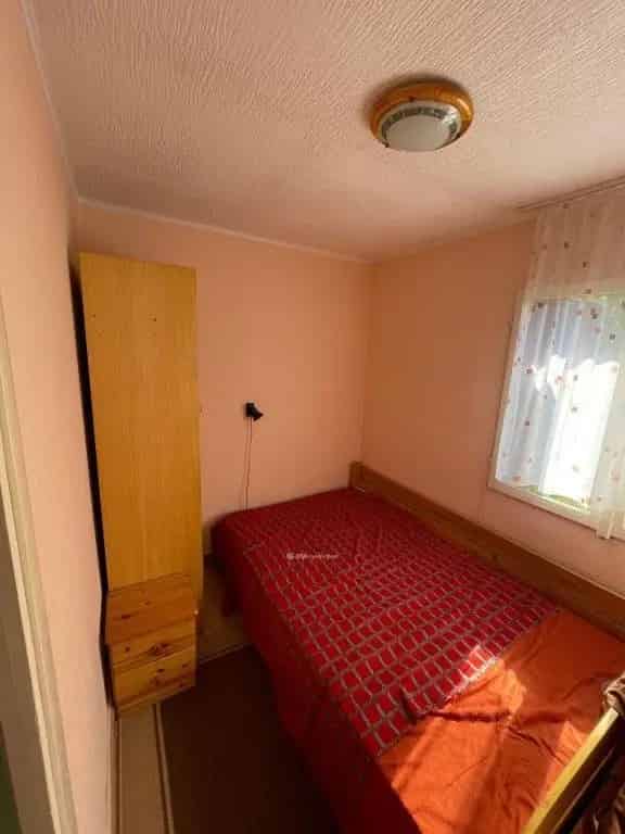 Ház Kiadó , Budakeszi járás, Közép-Magyarország