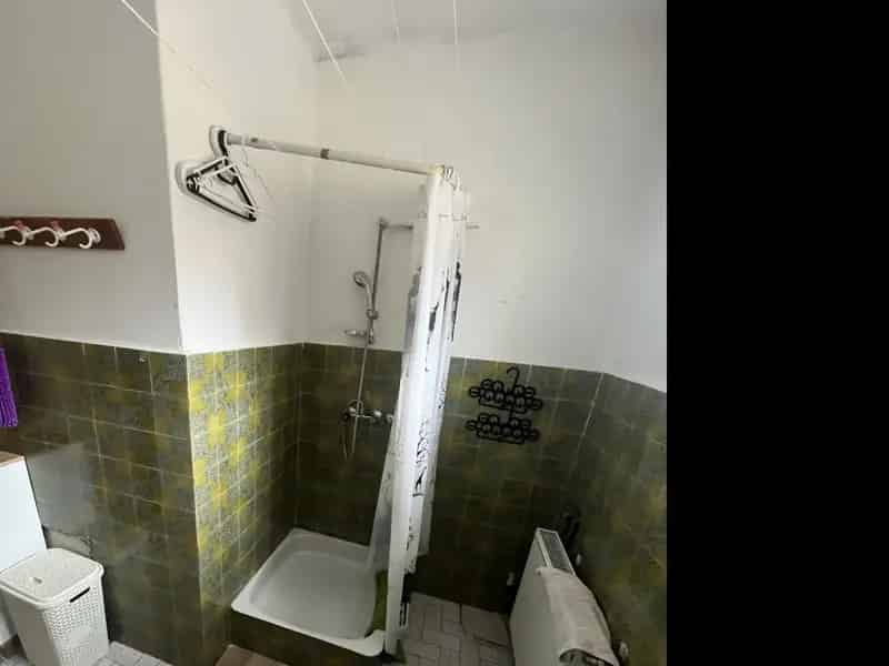 Ház Kiadó , Bicskei járás, Dunántúl