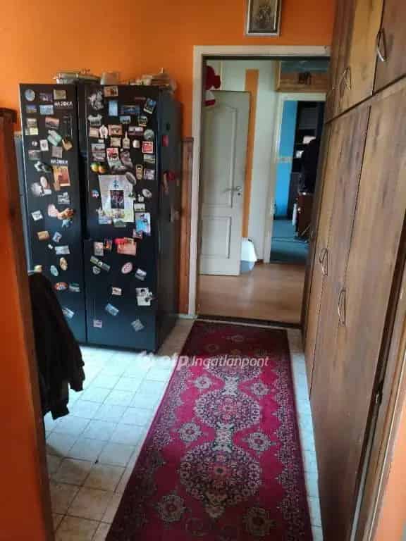 Ház Kiadó , Budapest, Közép-Magyarország
