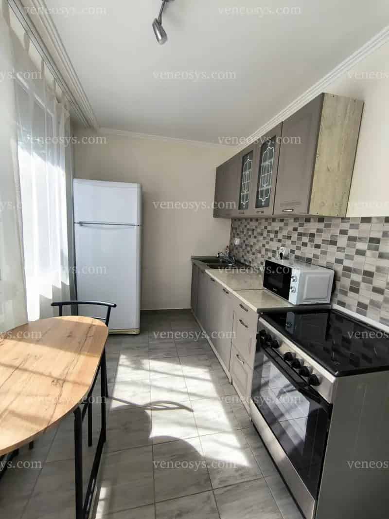 Kiadó első emeleti 40 nm-es lakás.