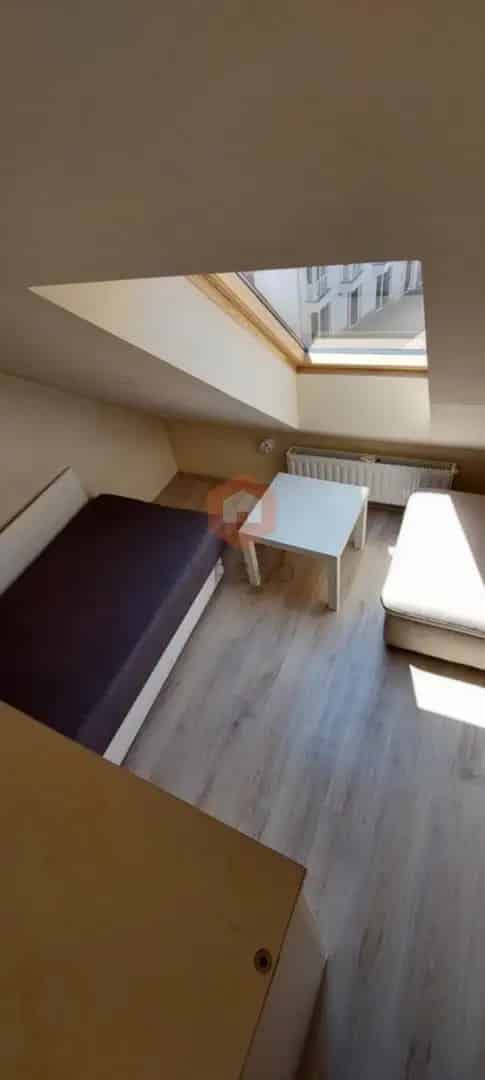 Lakás Kiadó , 9, Bajcsy-Zsilinszky utca, Pécs, Dunántúl