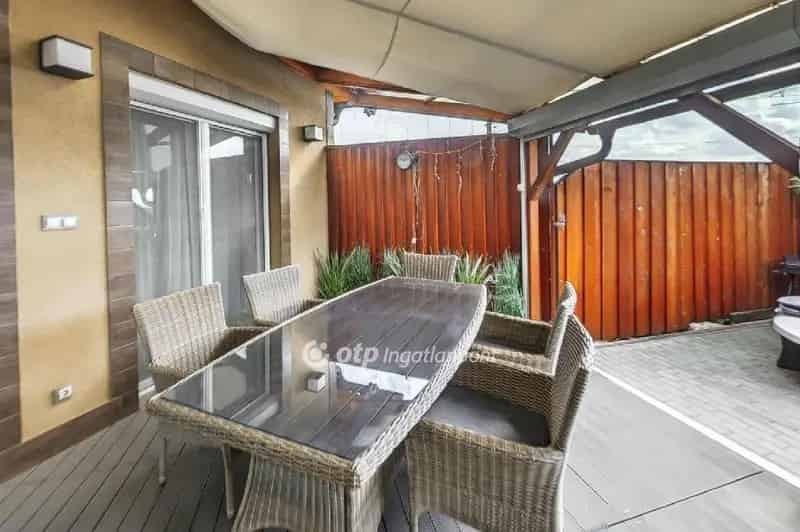 Ház Kiadó , Érdi járás, Közép-Magyarország