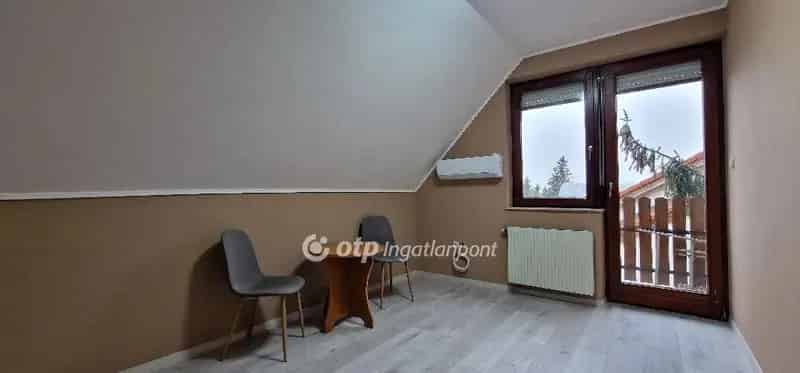 Ház Kiadó , Budakeszi járás, Közép-Magyarország