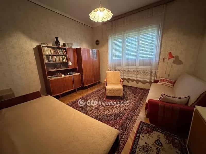 Ház Kiadó , Nagykátai járás, Közép-Magyarország