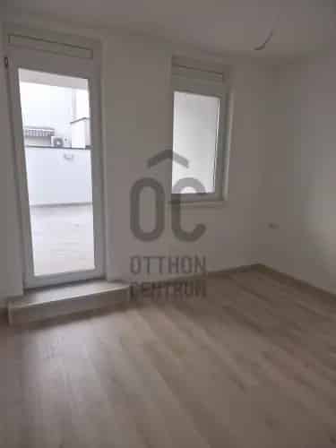 Debreceni eladó újépítésű lakás, U0043958