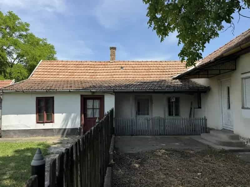 Ház Kiadó , Jászapáti járás, Alföld és Észak