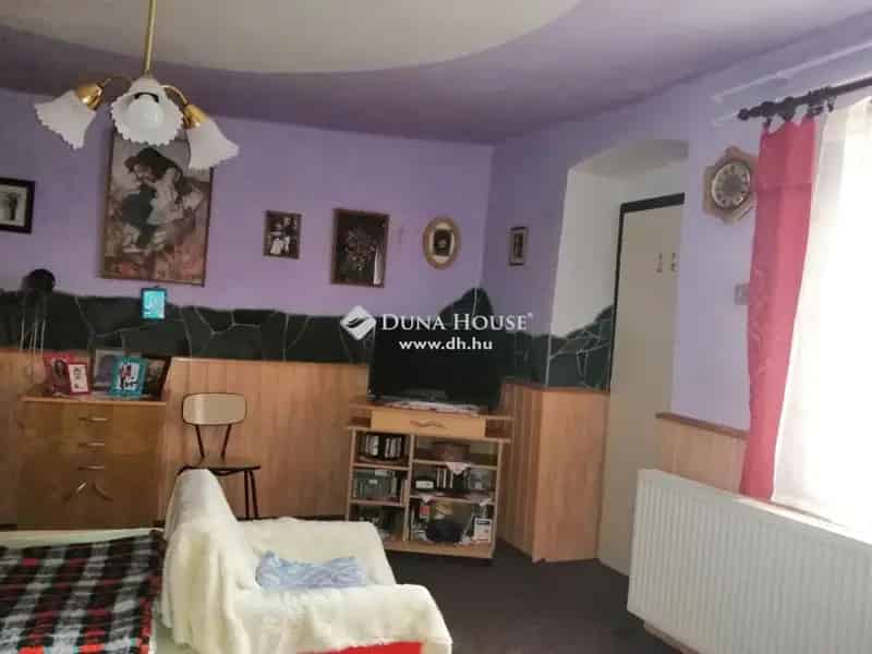 Ház Eladó , Bakonyszombathely, Dunántúl