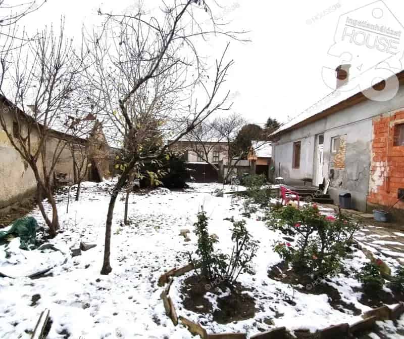 Ház Kiadó , Nagykőrösi járás, Közép-Magyarország