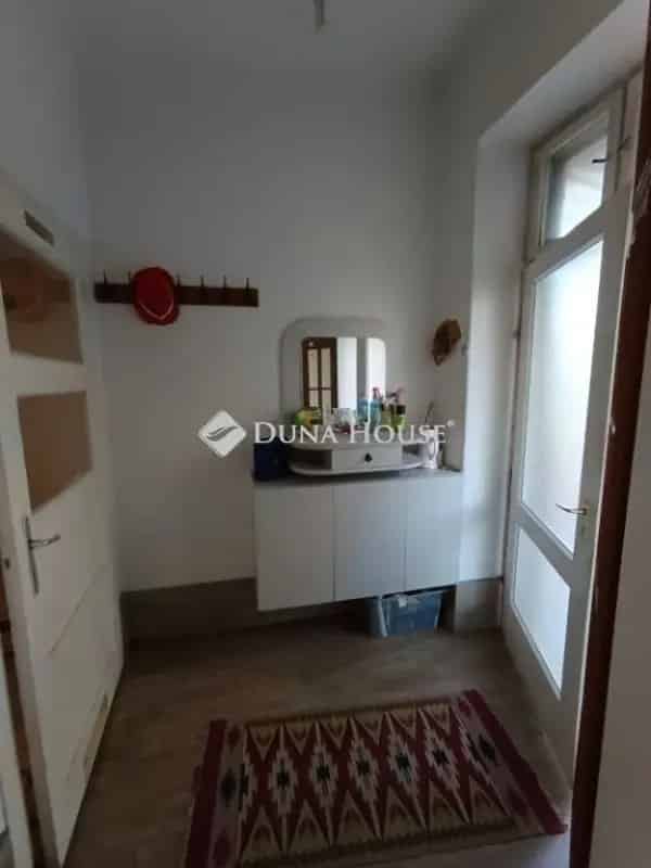 Ház Kiadó , Budapest, Közép-Magyarország