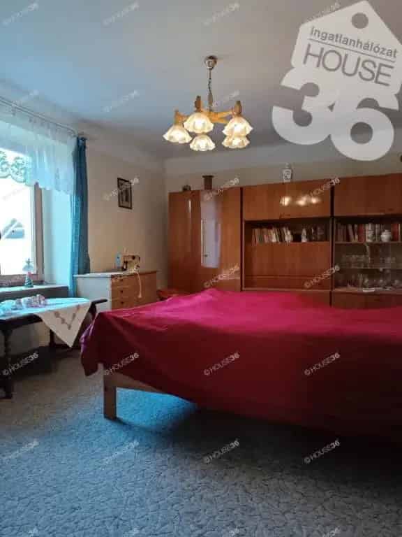 120m2-es 3 hálószobás családi ház eladó Kiskunfélegyházánál