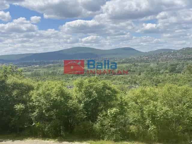Szentendre Radnoti 341 m2-es panoramas telek elado befektetőknek