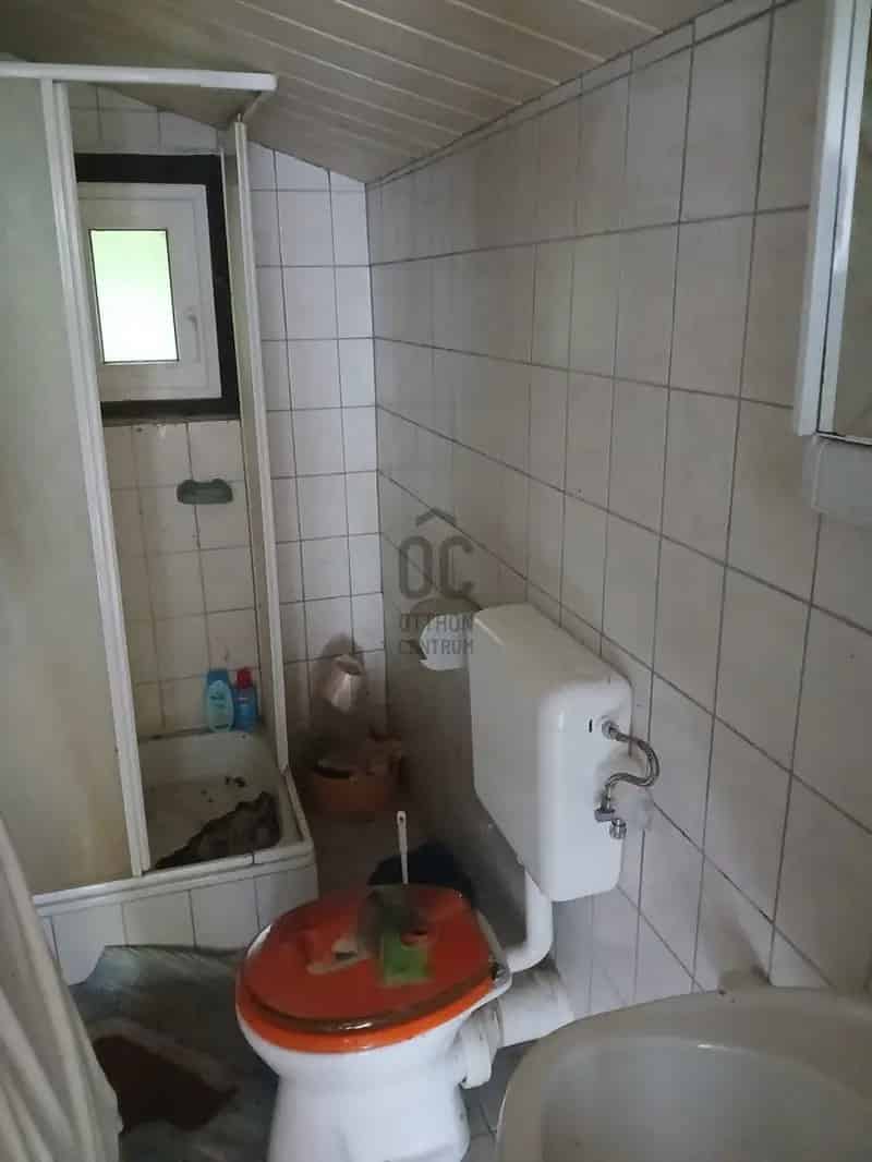 Ház Kiadó , Pápai járás, Dunántúl