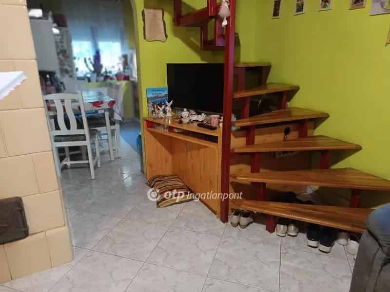 Ház Kiadó , Budapest, Közép-Magyarország