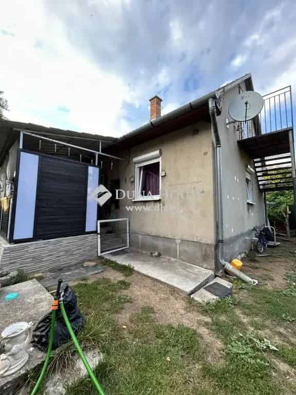 Ház Eladó , Mikebuda, Közép-Magyarország