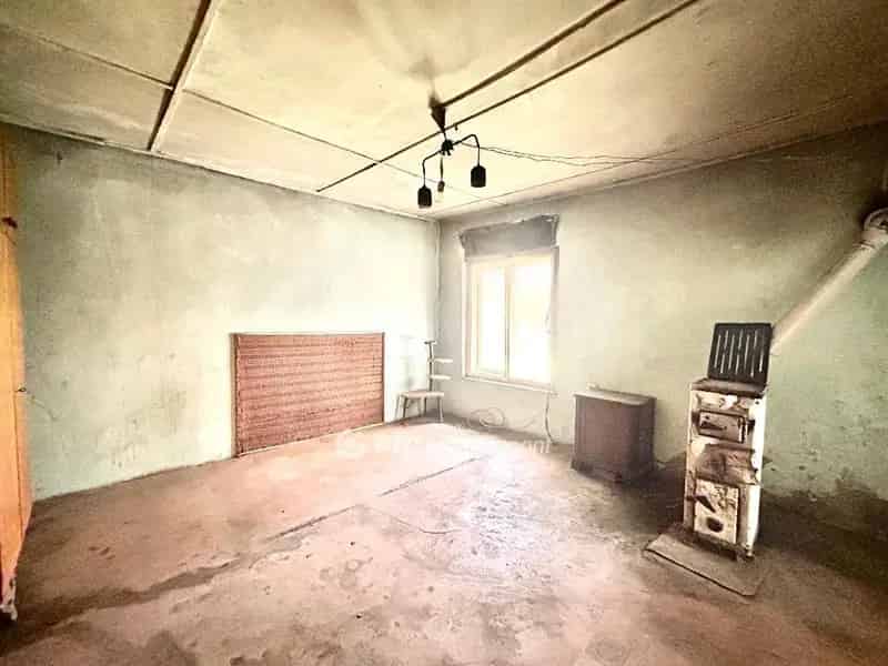 Ház Kiadó , Komáromi járás, Dunántúl